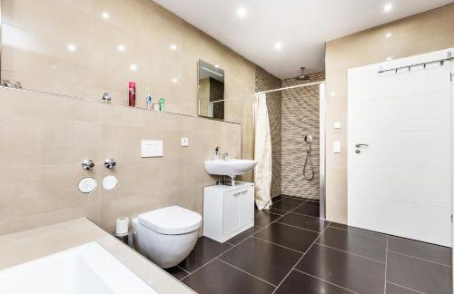 Komfort Design Wohnung Köln - Foto 2