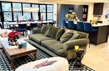 Stylish Stay for Cheltenham Races - Foto 1