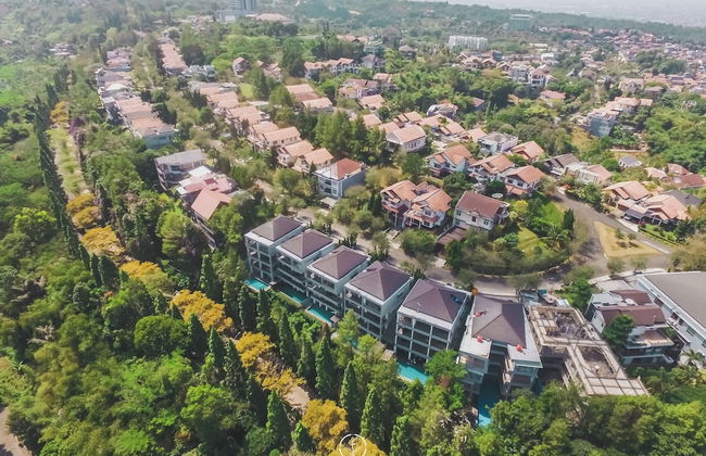 Mentari Hill View 8 BR heated pool and movie room - Photo 42