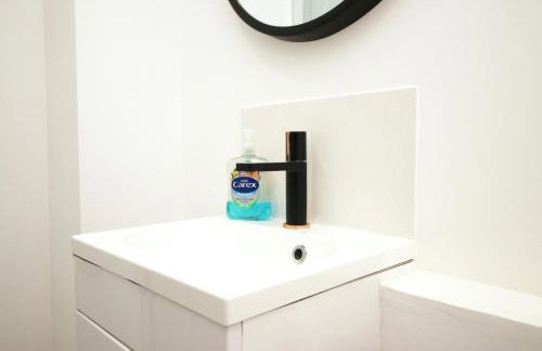 The North - City Centre 3 Bed Flat with Parking and Balcony - Foto 16