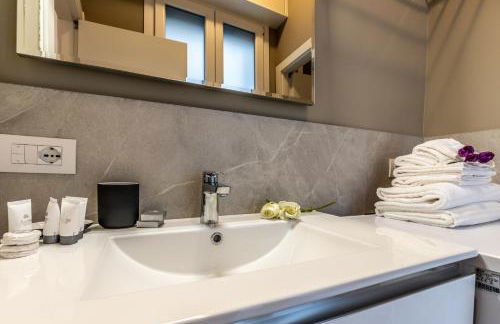 StayEasy Quadronno33 - 3 bedrooms, 2 baths - Duomo walking distance - Foto 27