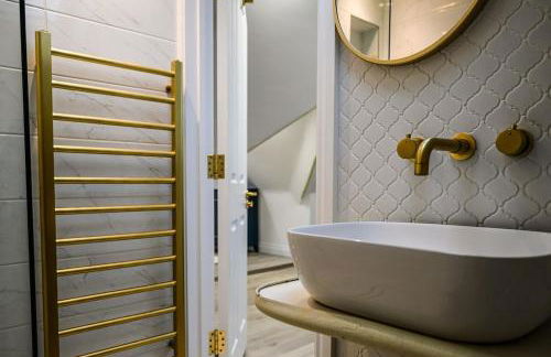 Beautiful Large 3 Bed 2 Bath Flat, Free Parking - Foto 21