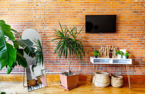 Jungle House Luxury Homes - Columbus Downtown Short North - Walk to Convention Center & Nationwide Arena - Sleeps up to 10 - Free Parking - Over 5,800 Five Stars - Foto 49