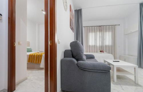 Apartamento Deluxe 2 Room Piscina Parking LuxSevilla Bormujos - Foto 7