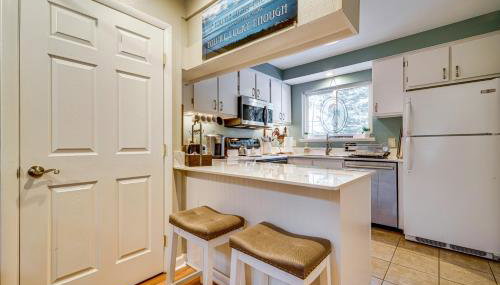 1 Mi to Diamond Peak Ski Resort Condo with Pool - Foto 2