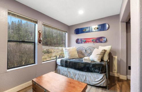 Ski In, Ski Out! 3 BDR Steps From Stagecoach Lift - Photo 23