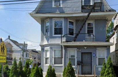 Massive 5 bedroom Close to NYC - Photo 1