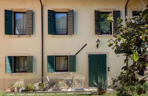 From the city to nature Mezzane di sotto VR pet-friendly - Foto 19