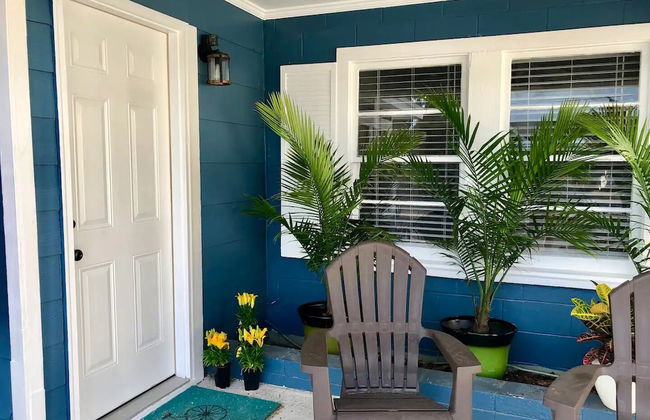 Surf Shack - Steps To The Beach, Lush Fenced Backyard 4 Bedroom Cottage - Foto 22