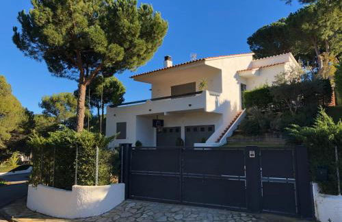 Villa in Pals met prive zwembad en tuin - Foto 1