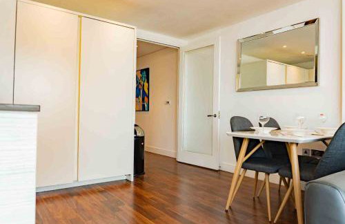 Luxury 3 Bedroom 3 Bathroom Balcony Apartment - Gunwharf Quays Apartments - Foto 11