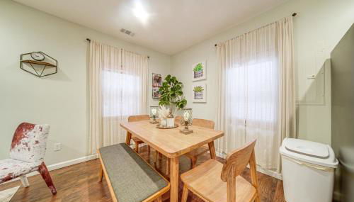 Walk to GOTL strip! Family cottage with laundry - Foto 5