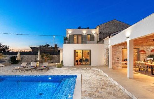 Awesome Home In Kanfanar - Foto 8