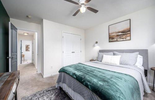 Duke 10 Min Away 3 Bedroom - Photo 36