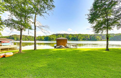 Remote Escape Lake Home with Dock in Sparta! - Foto 38