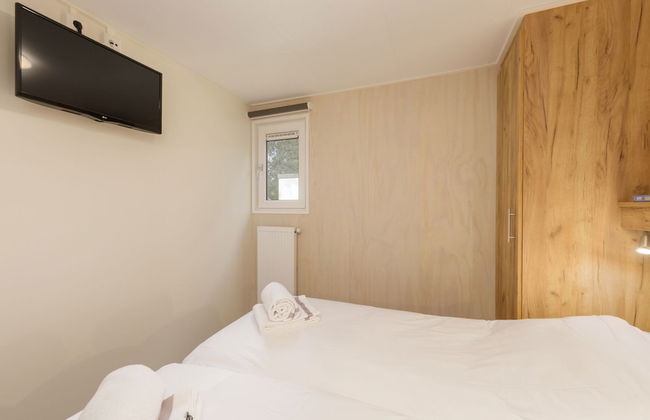 Chalet in Kijkduin With Sauna & Comfort - Photo 3