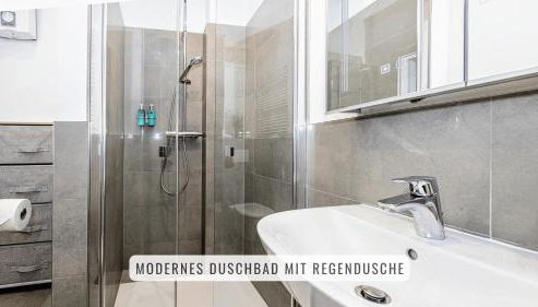 have-a-nice-Stay - nahe Bahnhof - 20 Minuten nach Hamburg - trotzdem ruhig gelegen - 6 Minuten zu Fuß ins Zentrum Ahrensburg - modern eingerichtet - Foto 3, Shower