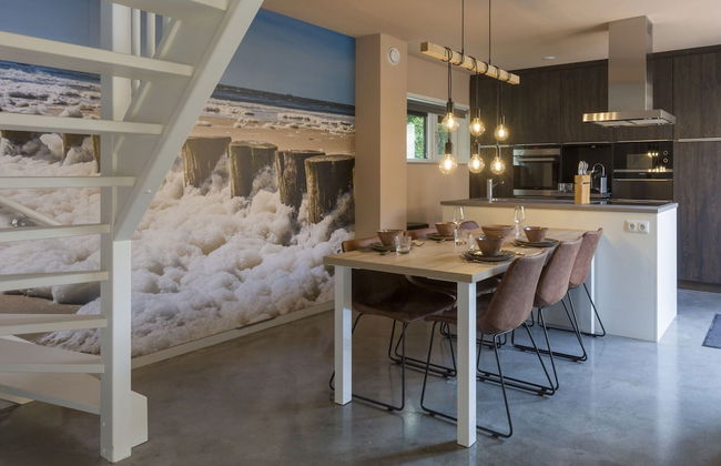 Lodge in Vlissingen Near North Sea Beach - Photo 14