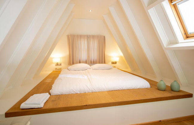 Villa Retreat With Pets - Photo 11