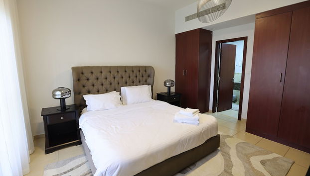 Stylish 1BR with Serene Sea View - Foto 2, Habitación