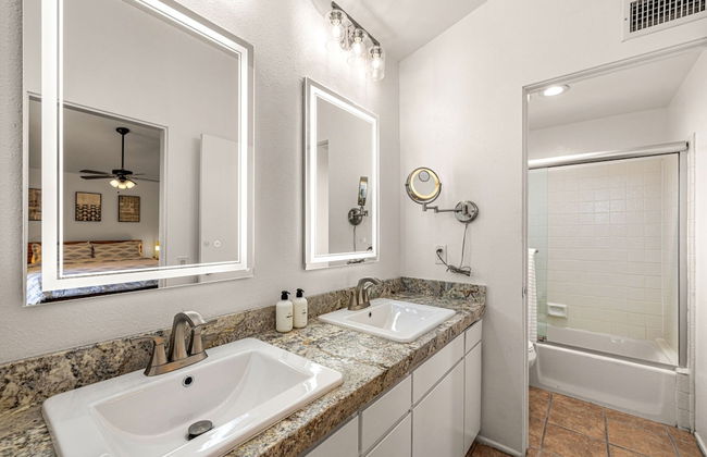 The Sunnyside House - Photo 51