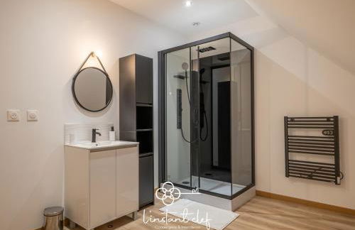 Cœur de Sarthe - Maison 20pers - Balnéo - BBQ - Foto 16