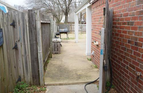 Modern and Cozy 3BR Memphis with Jetted Tub - Foto 47