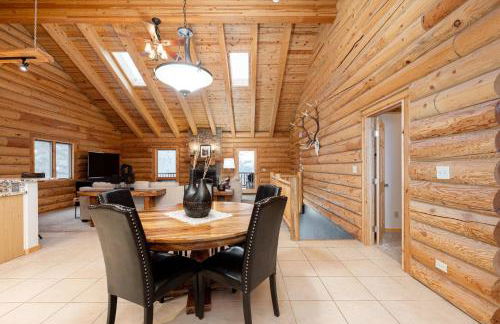 Iconic Log Cabin Escape - Idaho Springs - Hot Tub - Foto 17