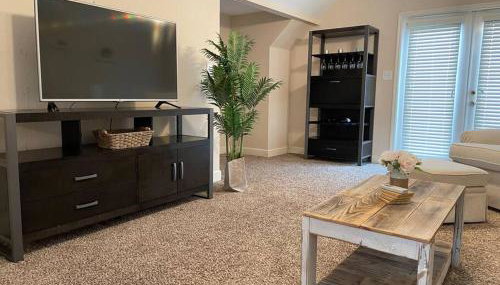 Adorable private 1-bedroom studio on mini-farm. - Foto 5