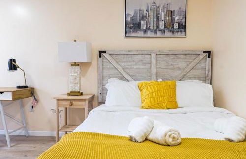 Spacious 3BR Oasis with Patio & Arcade Fun in Philly - Foto 23