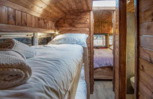 American School Bus - 1 Bedroom - Blossom Farm - Tiers Cross - Foto 34