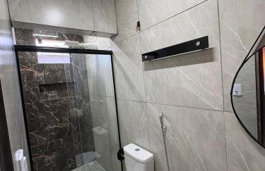 Smart Suíte 105 - com Piscina, Home Office, Ar-condicionado, WiFi prox shopping - Foto 15