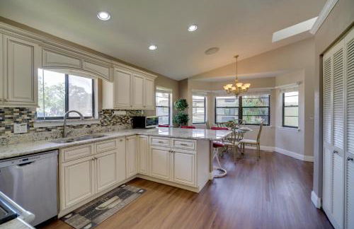 Lakewood Park Retreat on Fairway - 4 Mi to Beach! - Foto 9