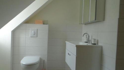 Schloß Roßdorf Ferienwohnungen & Camping - Foto 5