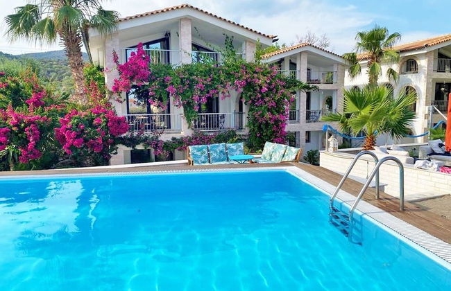 Perikles Hills - Foto 1