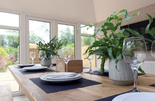 Sleeps14,Sauna,ColdPlunge,Hottub,xboxroom,XLgarden - Foto 76