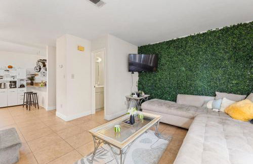 Fort WB Haven with BBQ 15 Mins to Beach - Foto 5