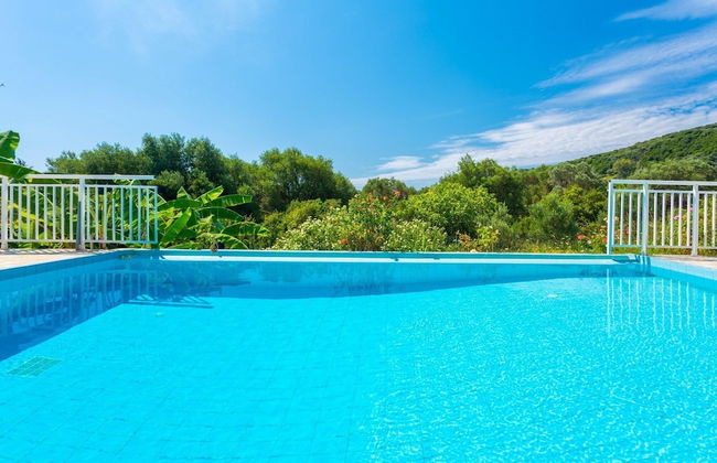 Villa Peach Large Private Pool Walk to Beach Sea Views A C Wifi Car Not Required - 2181 - Foto 10