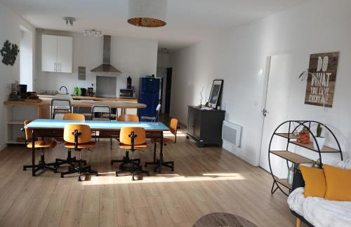 Loft avec jardin au bord de l'eau au rdc d'une ancienne école - Foto 5