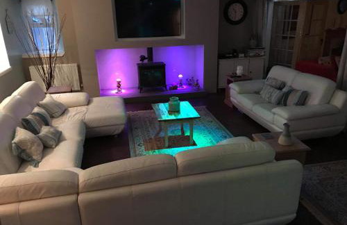 Vollie House with Hot Tub, Sauna & Log Burner - Foto 72