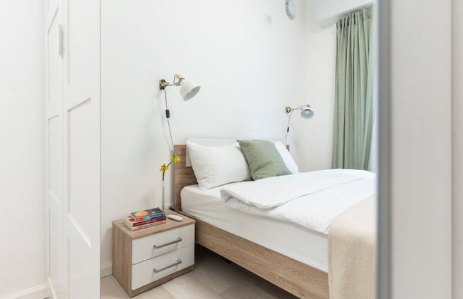 Sunlit Urban Escape with Balcony by Sea N Rent - Foto 3