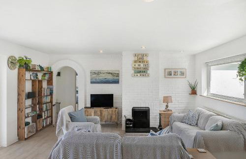 Stunning House Seconds from beach, Sleeps up to 12 - Foto 3