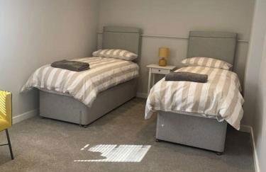 Sunny Corner - lovely 2 bedroom appt - Foto 6