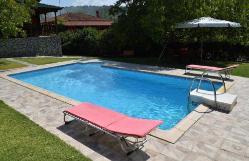 Wooden cottage with private pool near to sea - Foto 29