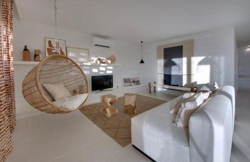 Casa do Pátio-Two Private Pools Villa- Rooftop & Panoramic Pool by DreamvillasAlbufeira - Foto 11