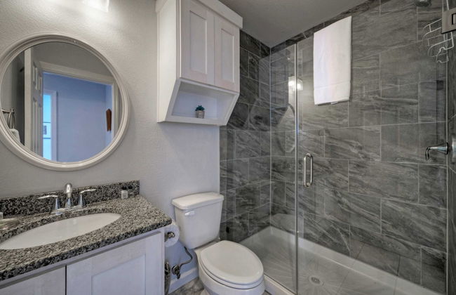 6bdr Bay Haven w/ Shared Waterfront Pool + Boat Dock Keeper Trout by Avantstay - Foto 25