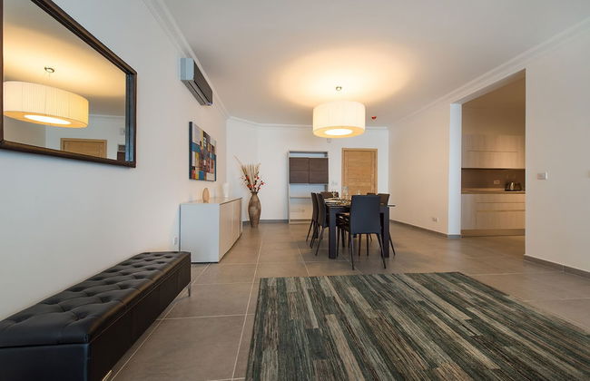 Seafront Luxury Apartment Incl Pool - Foto 25