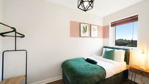 Charming 2BR Aylesbury Home, Sleeps 4, Parking, Work, Leisure, Friendly - Foto 3