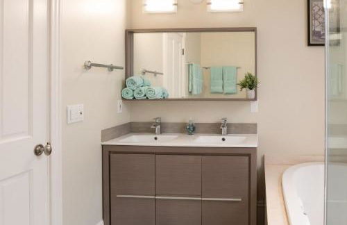 Totally Renovated Victorian House in Center SF! - Foto 45