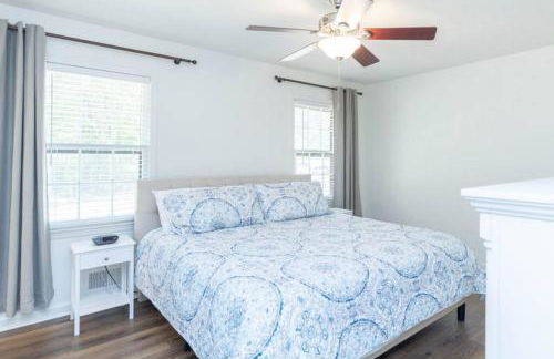 Sleeps 8, Lake Lanier Hidden Gem - Foto 29